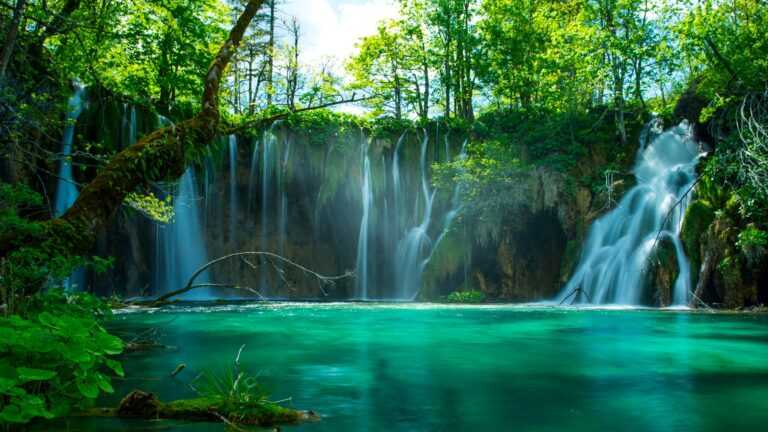 From Zagreb to Zadar via Plitvice Lakes In One Day | Croatia Private Tours